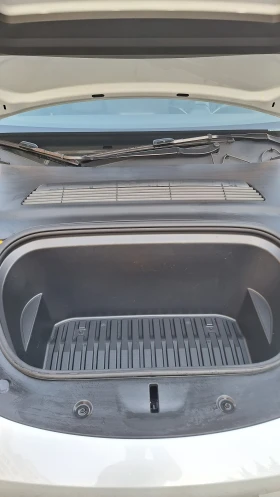 Tesla Model Y Long Range AWD * �������� �� ����� * ����� ������� | Mobile.bg � ����� ������ 5