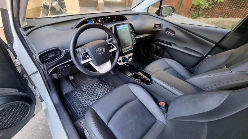 Toyota Prius PRIME, снимка 10 - Автомобили и джипове - 47077967