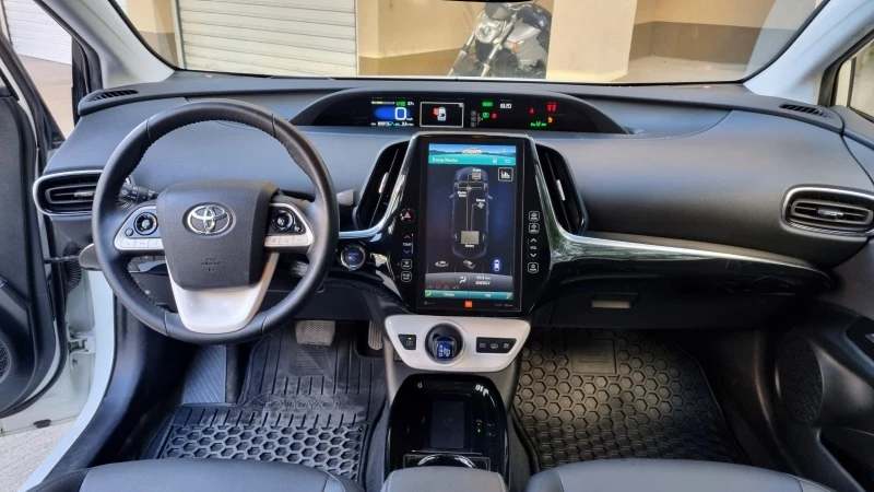 Toyota Prius PRIME, снимка 6 - Автомобили и джипове - 47592521