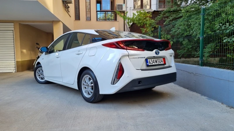 Toyota Prius PRIME, снимка 5 - Автомобили и джипове - 47077967