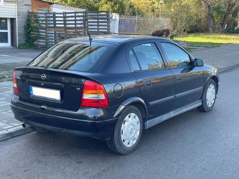 Opel Astra 1.6 бензин, снимка 6 - Автомобили и джипове - 48144387