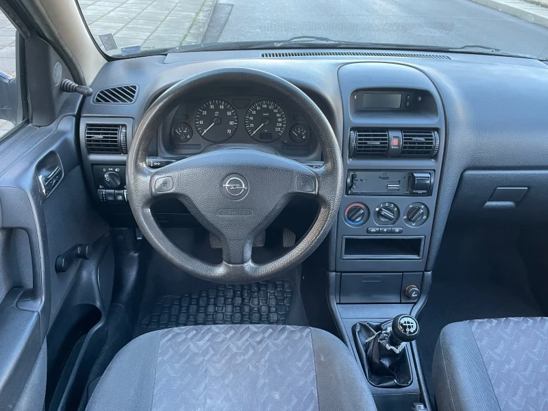 Opel Astra 1.6 бензин, снимка 8 - Автомобили и джипове - 48144387