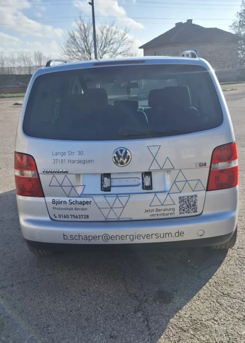 VW Touran, снимка 5 - Автомобили и джипове - 48621533