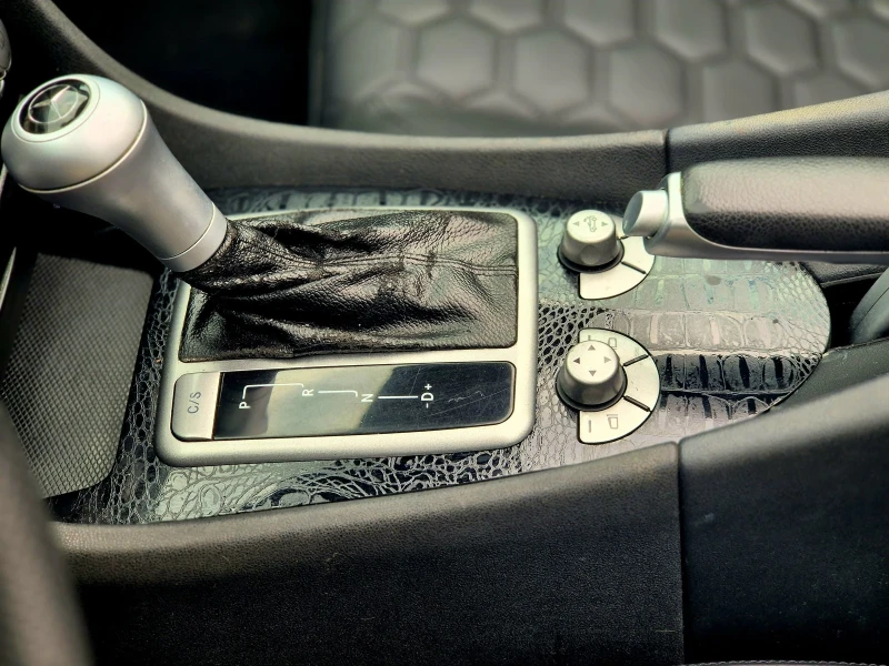 Mercedes-Benz SLK 2.0 comresor automat, снимка 7 - Автомобили и джипове - 52250898