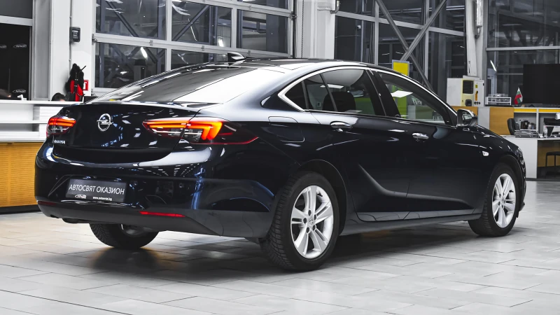 Opel Insignia Grand Sport 1.6d Innovation, снимка 6 - Автомобили и джипове - 51042986