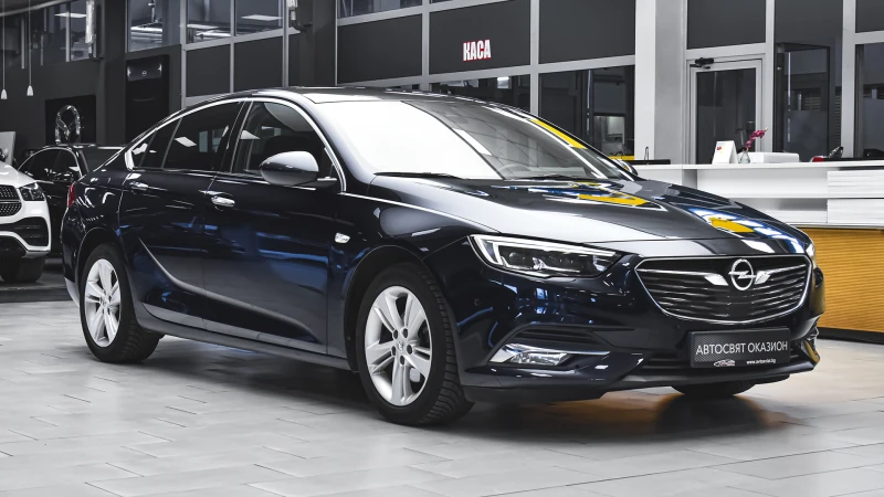 Opel Insignia Grand Sport 1.6d Innovation, снимка 5 - Автомобили и джипове - 51042986