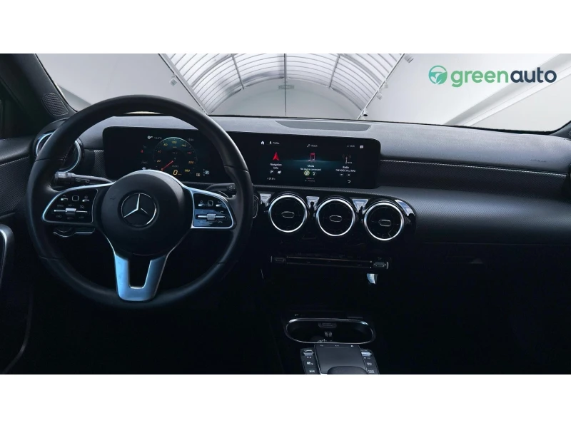 Mercedes-Benz A 180 7DCT   136к.с., Месечна вноска от 511 лв., снимка 11 - Автомобили и джипове - 52282947