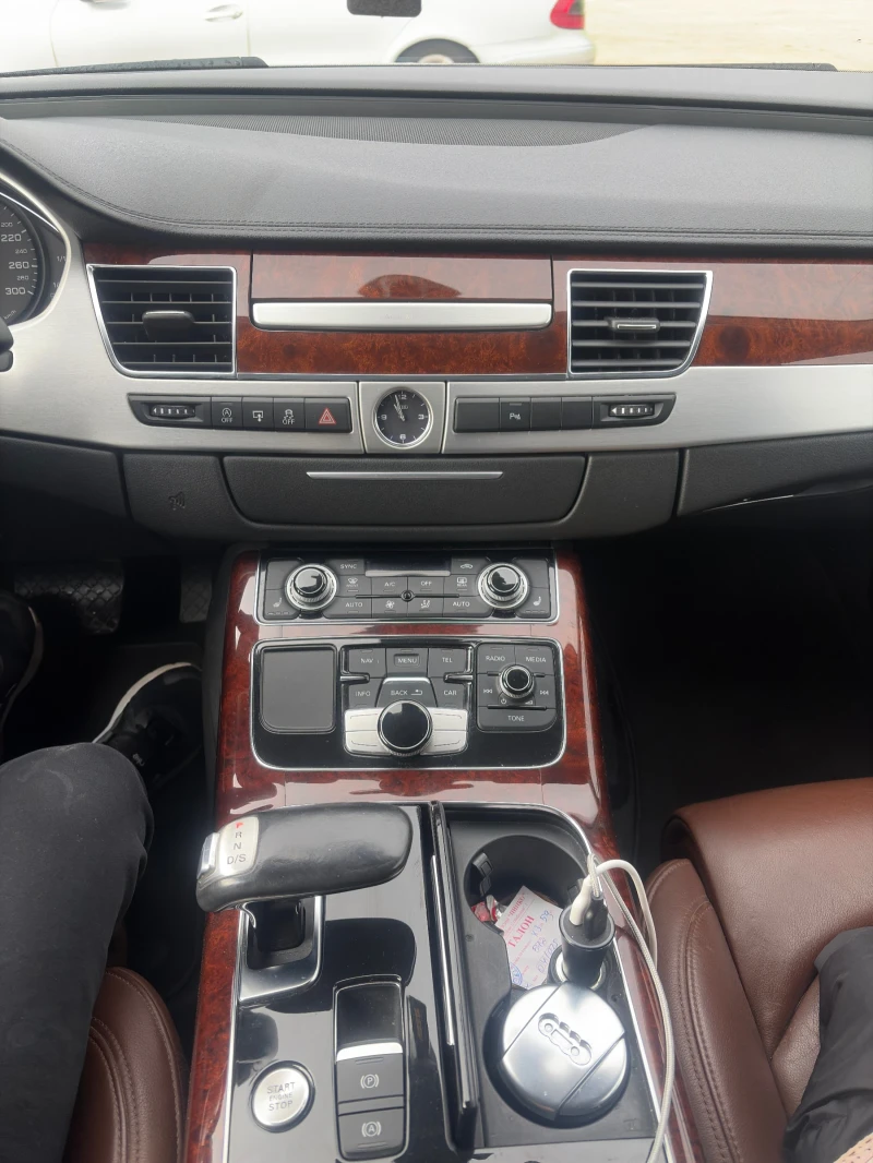 Audi A8, снимка 10 - Автомобили и джипове - 52741856