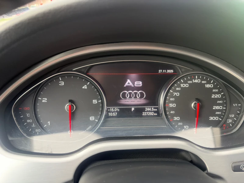 Audi A8, снимка 9 - Автомобили и джипове - 52741856