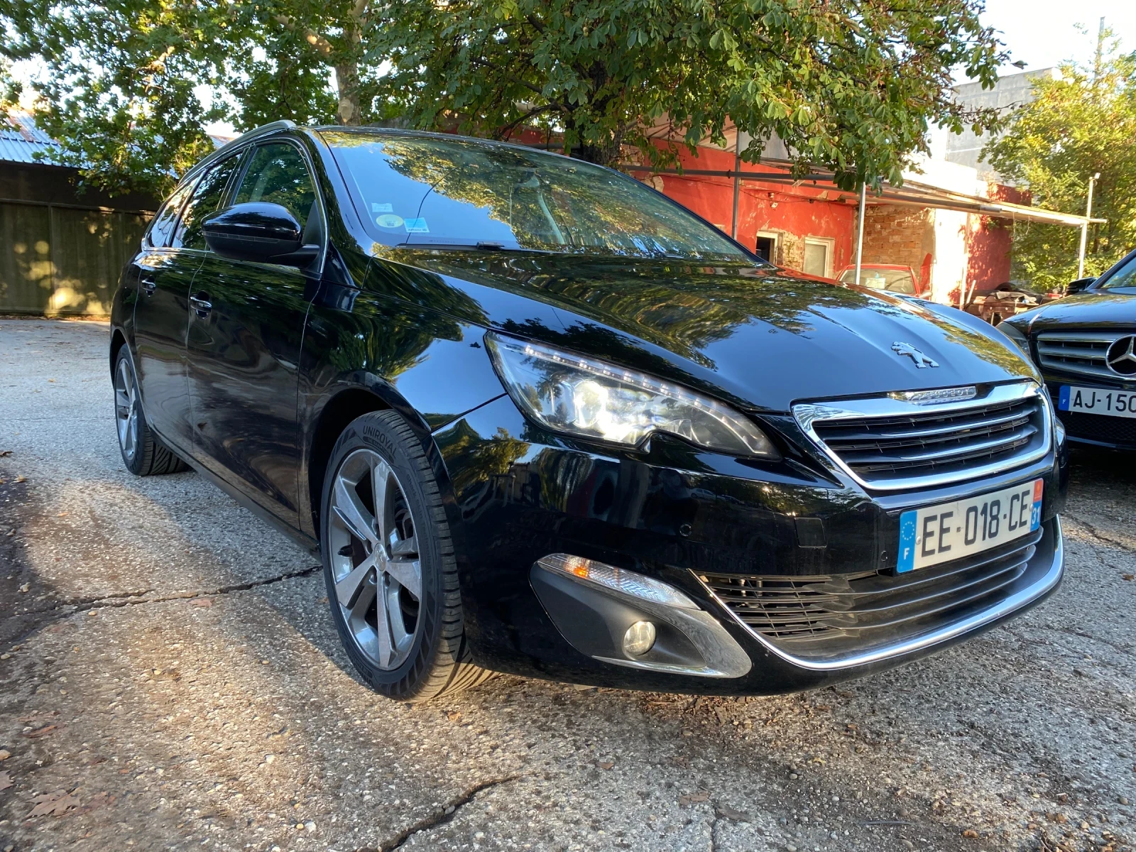 Peugeot 308 1.6d Allure Automatic Led Sport Панорама - изображение 5