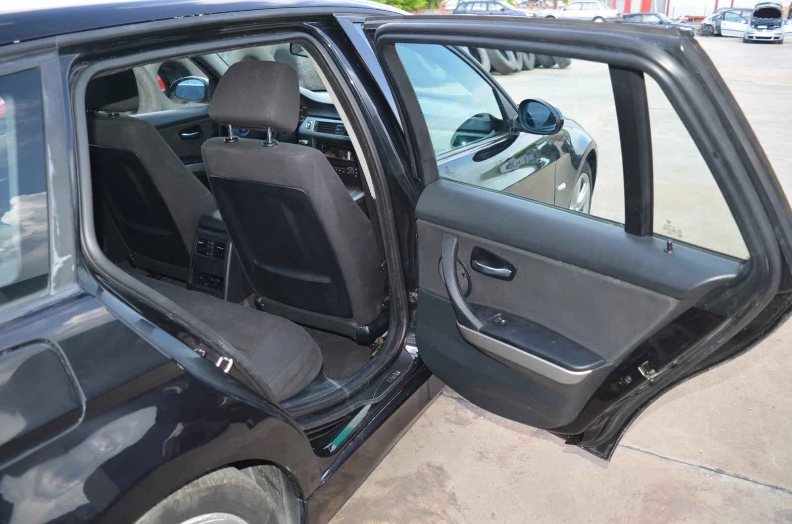 BMW 320 2.0D | Mobile.bg — изображение 12