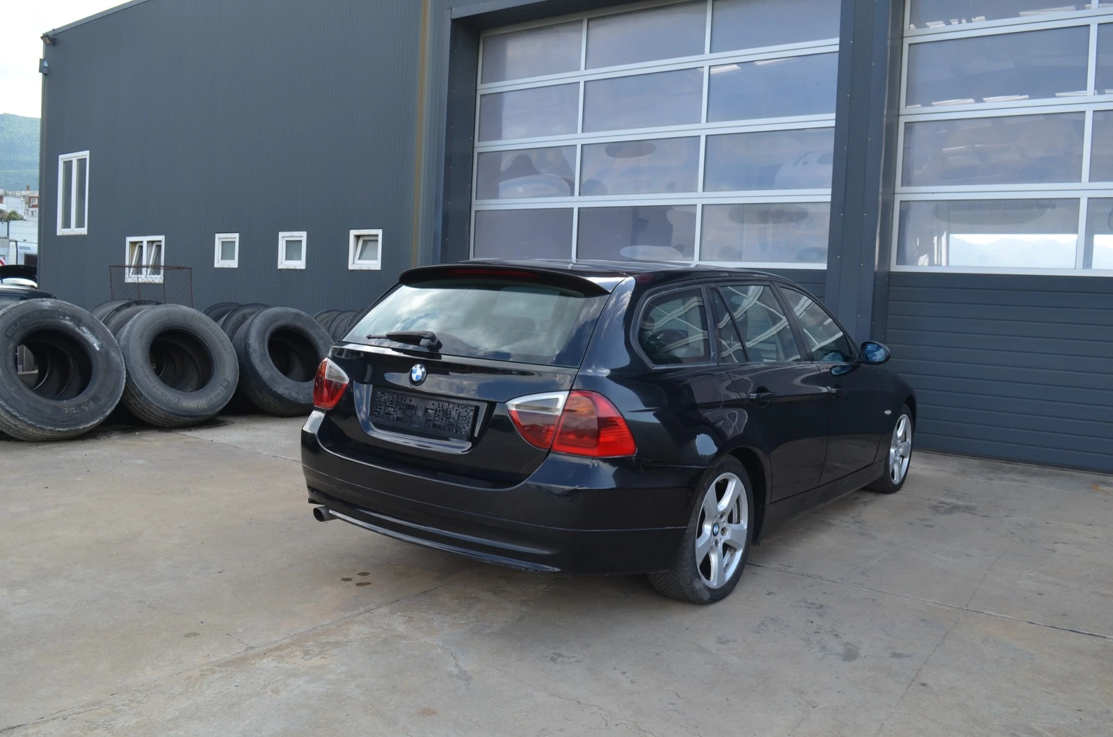 BMW 320 2.0D | Mobile.bg — изображение 11