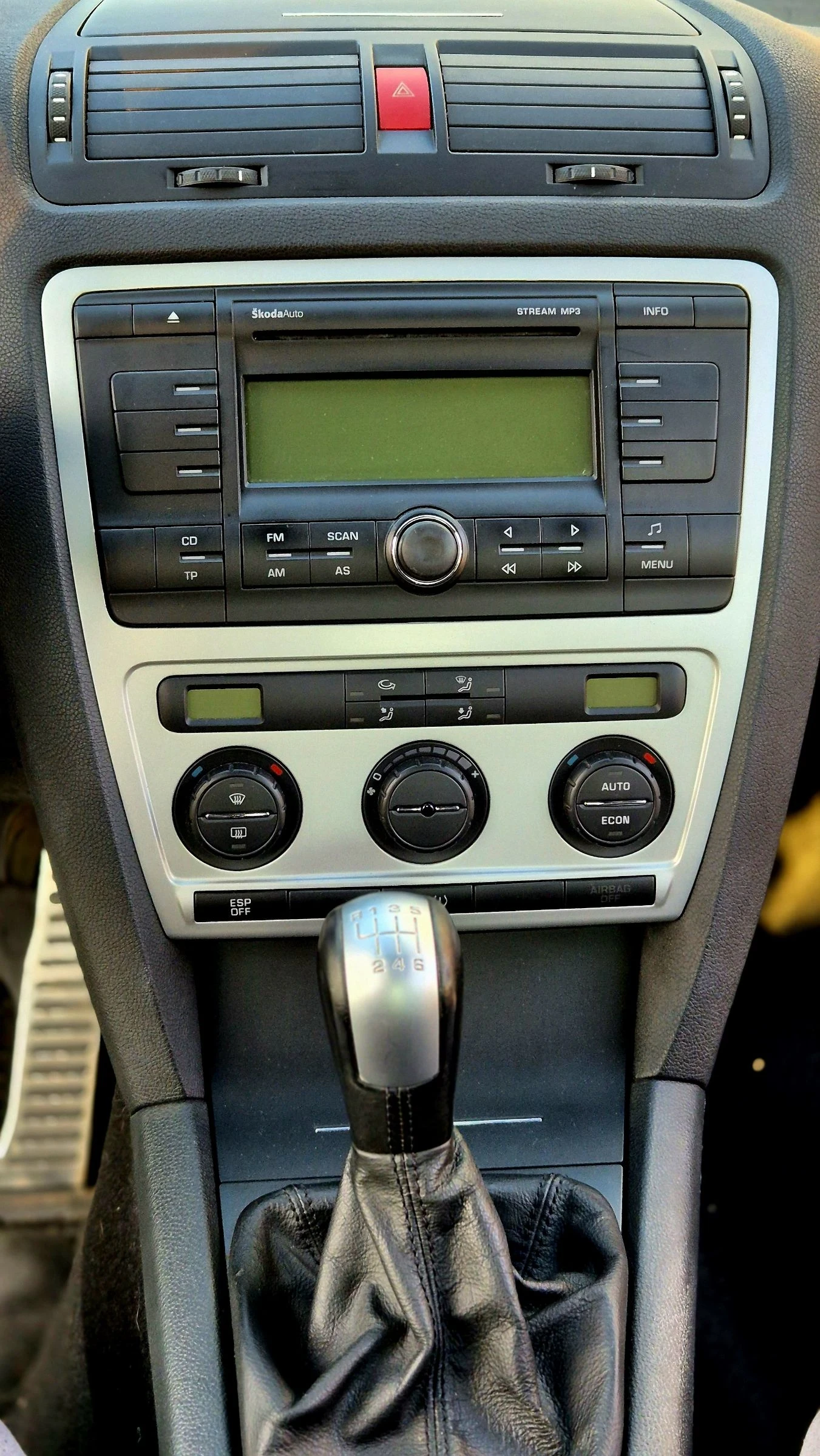 Skoda Octavia 2.0 VRS Stage 2, снимка 9 - Автомобили и джипове - 53024760