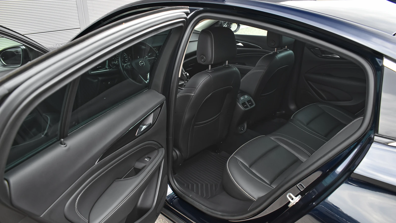 Opel Insignia Grand Sport 1.6d Innovation - изображение 9