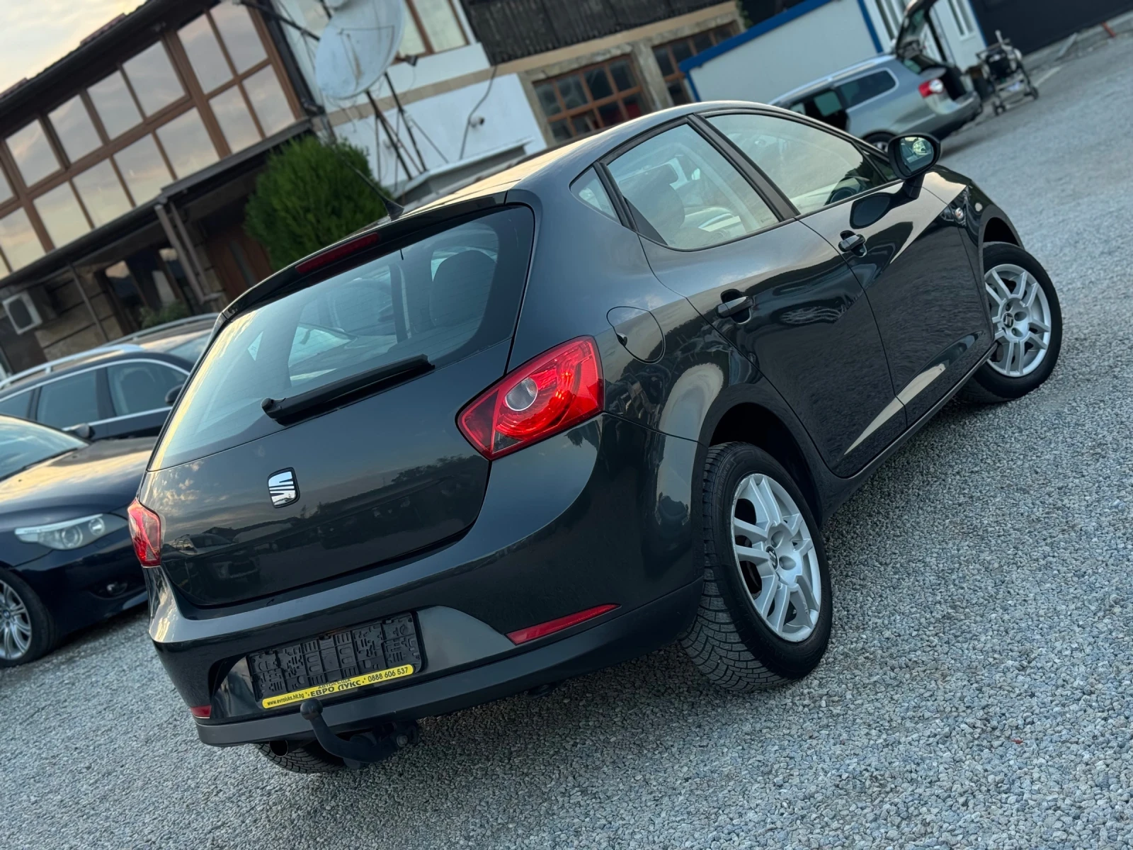 Seat Ibiza 1.9TDi 105кс КЛИМАТИК  - изображение 6