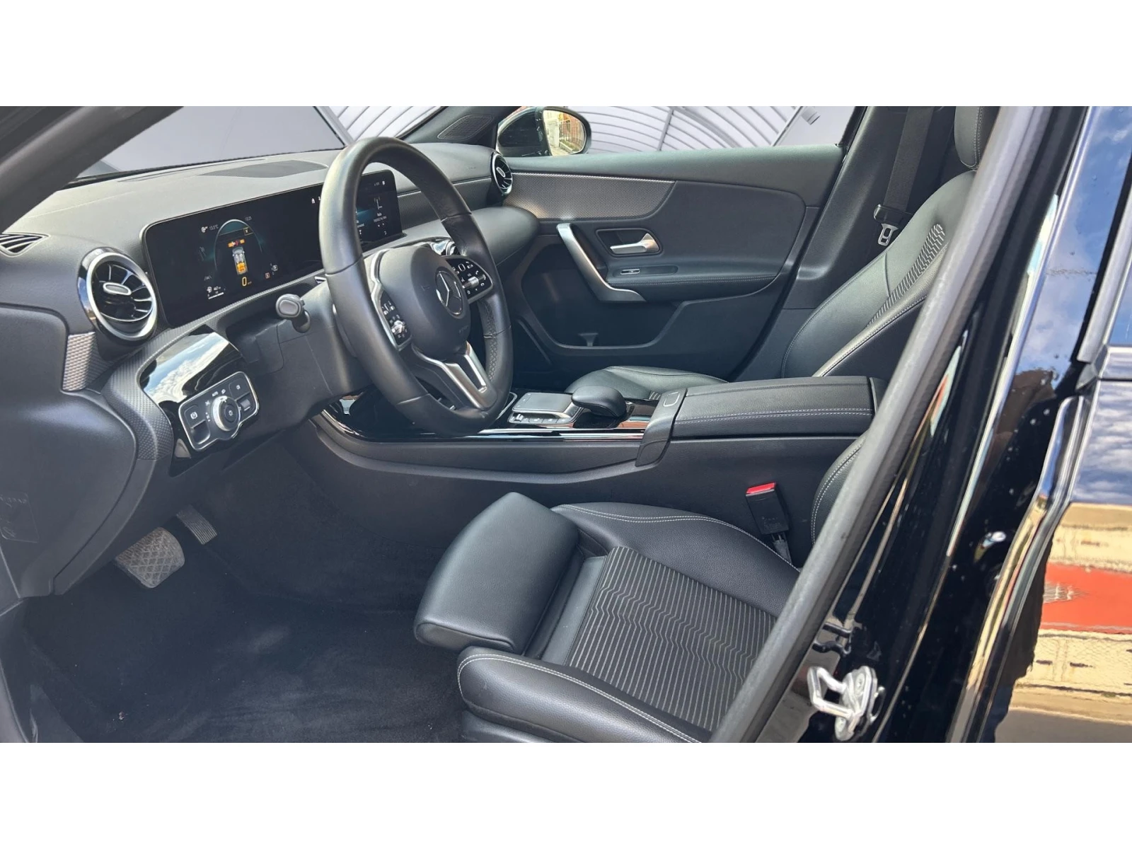 Mercedes-Benz A 180 7DCT   136к.с., Месечна вноска от 511 лв. - изображение 9