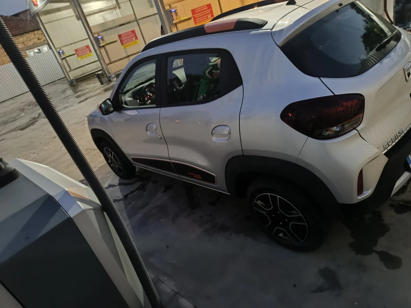 Dacia Spring Хечбек  - изображение 4