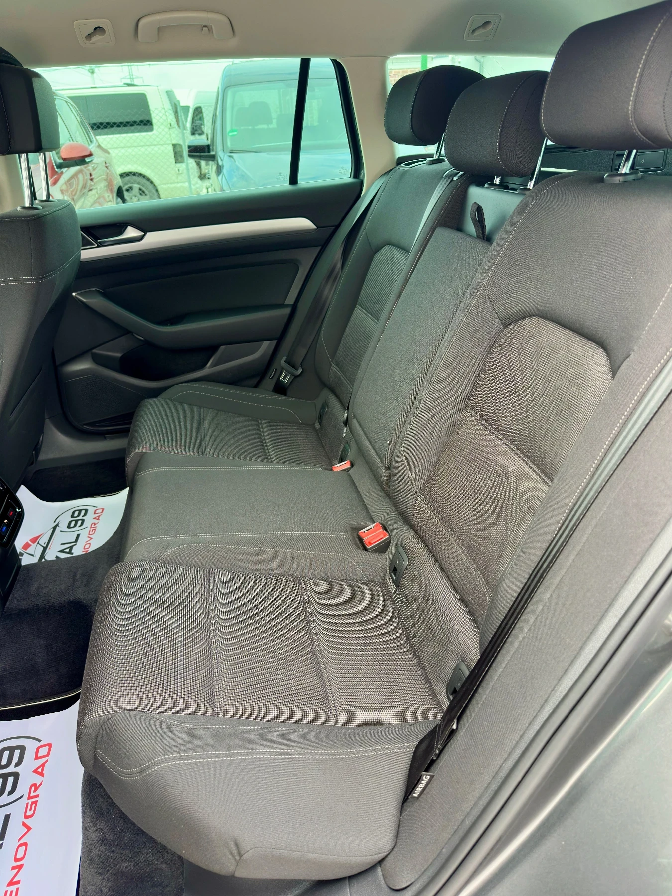 VW Passat 2.0 TDI 150 КС:: DSG::МАСАЖ::КАМЕРА::ПЪЛНА ИСТОРИЯ - изображение 10