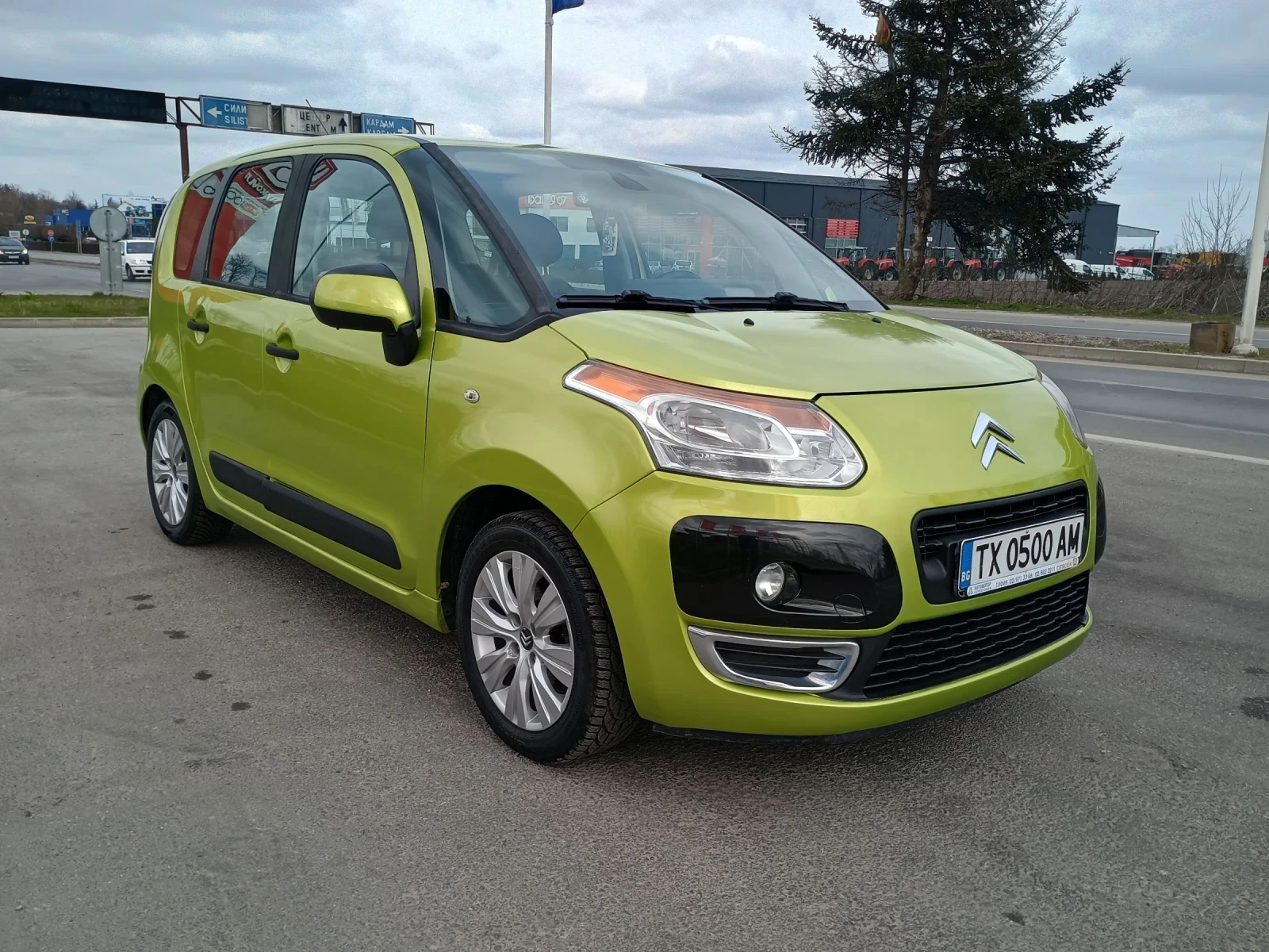 Citroen C3 Picasso, снимка 3 - Автомобили и джипове - 53913567
