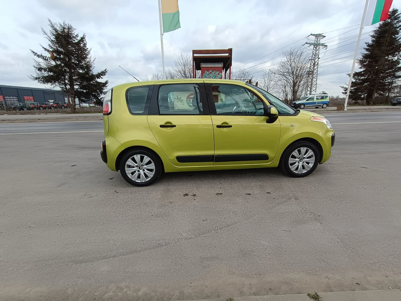 Citroen C3 Picasso, снимка 5 - Автомобили и джипове - 53913567