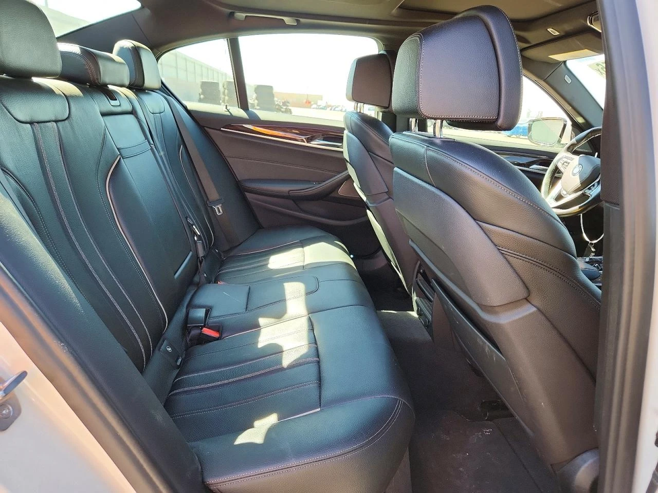 BMW 540 3.0* XI* РЕАЛНИ КМ!, снимка 9 - Автомобили и джипове - 53916797