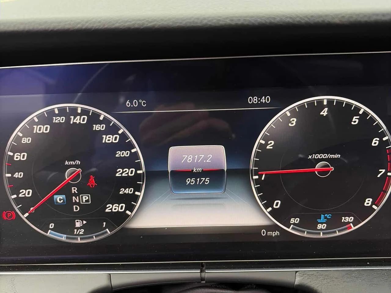 Mercedes-Benz E 300 CARFAX/Burmester/360КАМ/ПОДГРЕВ/ПАМЕТ/ПАНО/HEAD UP, снимка 7 - Автомобили и джипове - 53990668