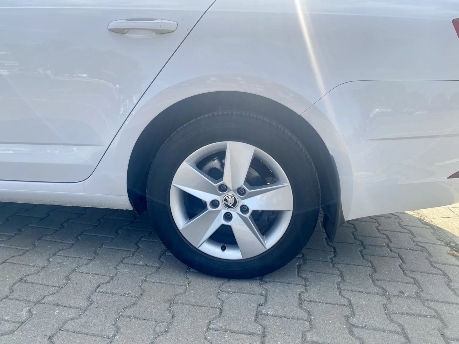 Skoda Octavia, снимка 8 - Автомобили и джипове - 54011321