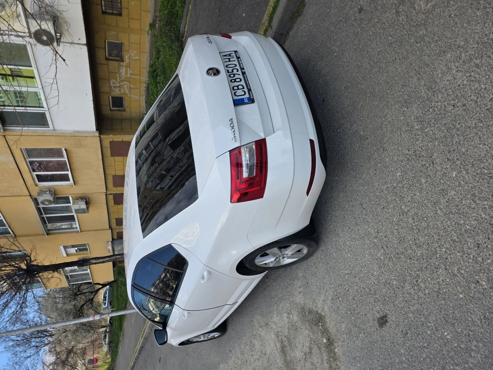 Skoda Octavia, снимка 5 - Автомобили и джипове - 54011321