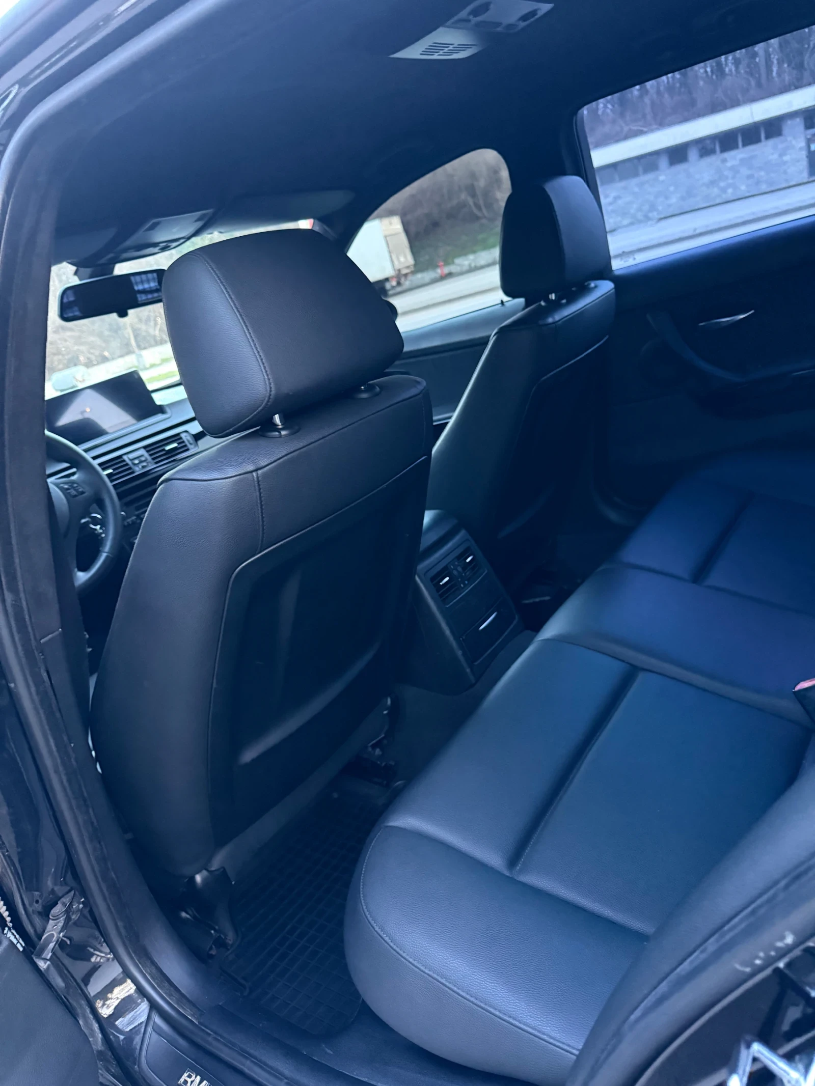 BMW 320 M47 , снимка 12 - Автомобили и джипове - 54093798