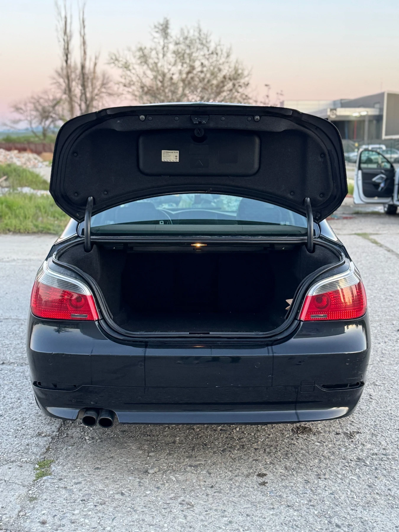 BMW 520 E60 топ , снимка 12 - Автомобили и джипове - 54303143