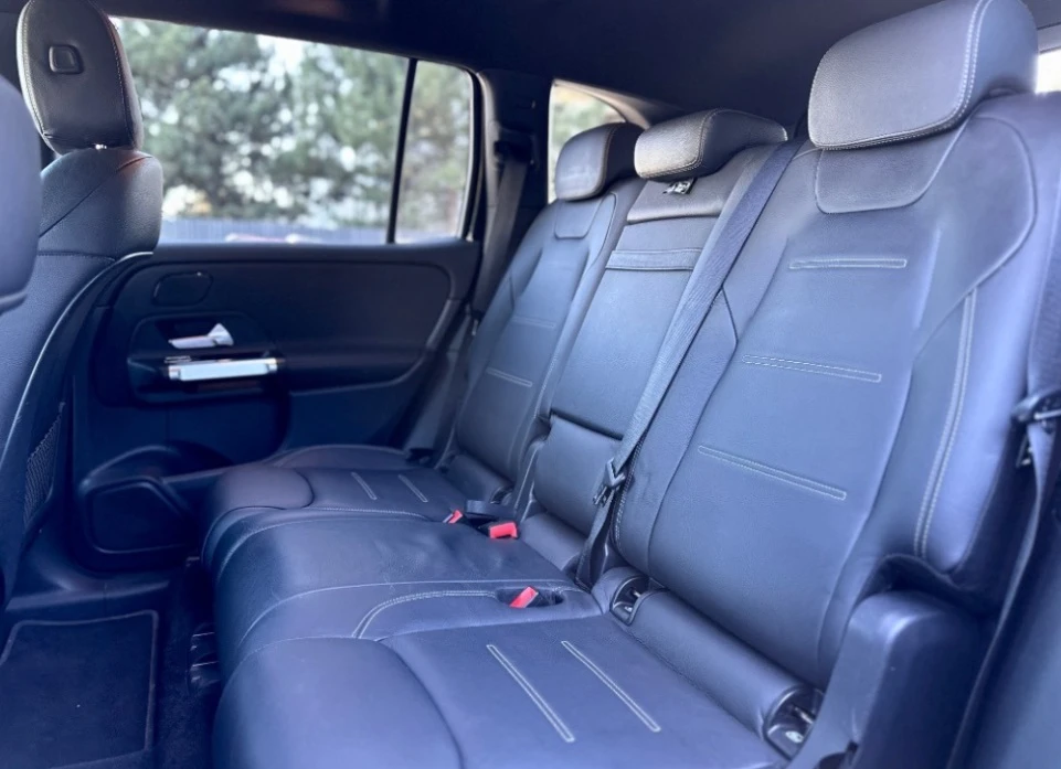 Mercedes-Benz EQB 300 4Matic AMG Line, снимка 8 - Автомобили и джипове - 54414702