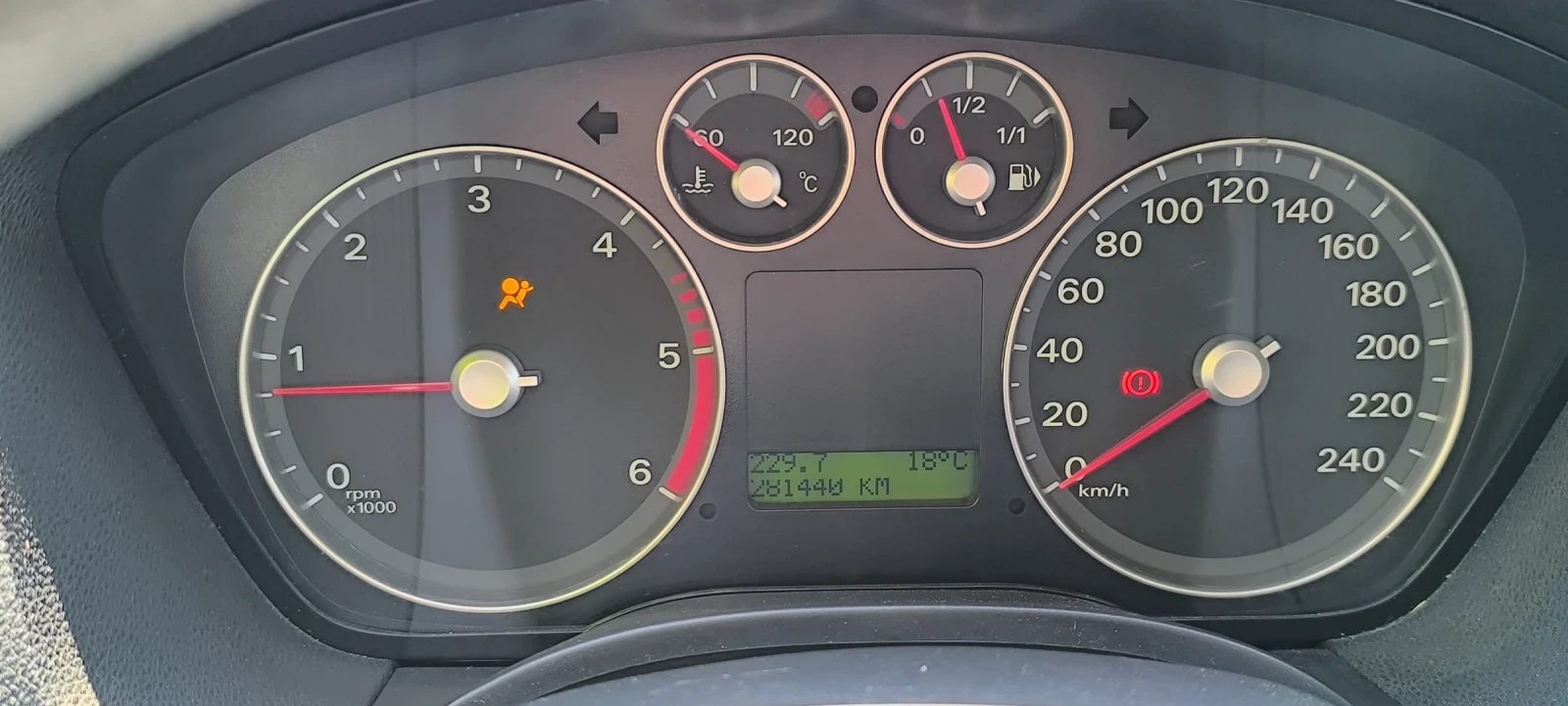 Ford Focus C-Max , снимка 9 - Автомобили и джипове - 54496514