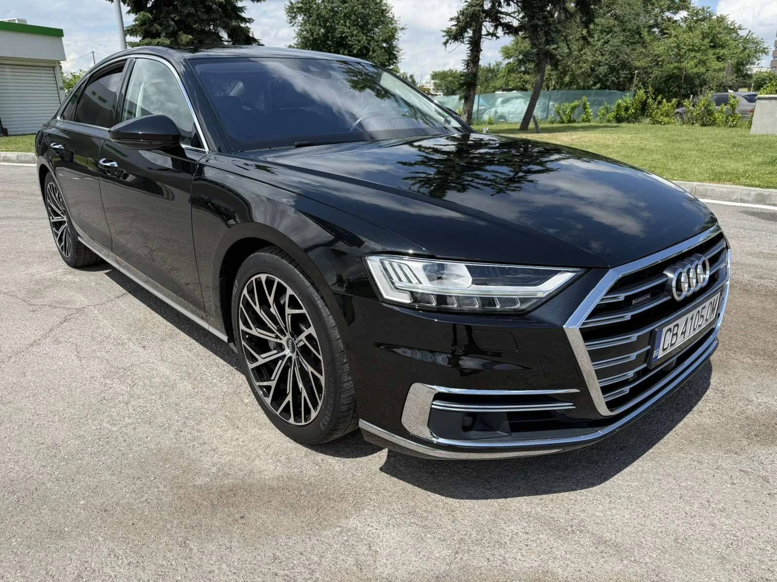 Audi A8 3.0 TDI 98000 , снимка 2 - Автомобили и джипове - 54755890