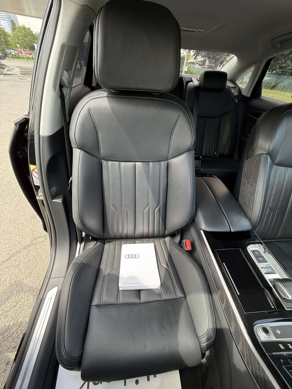 Audi A8 3.0 TDI 98000 , снимка 11 - Автомобили и джипове - 54755890