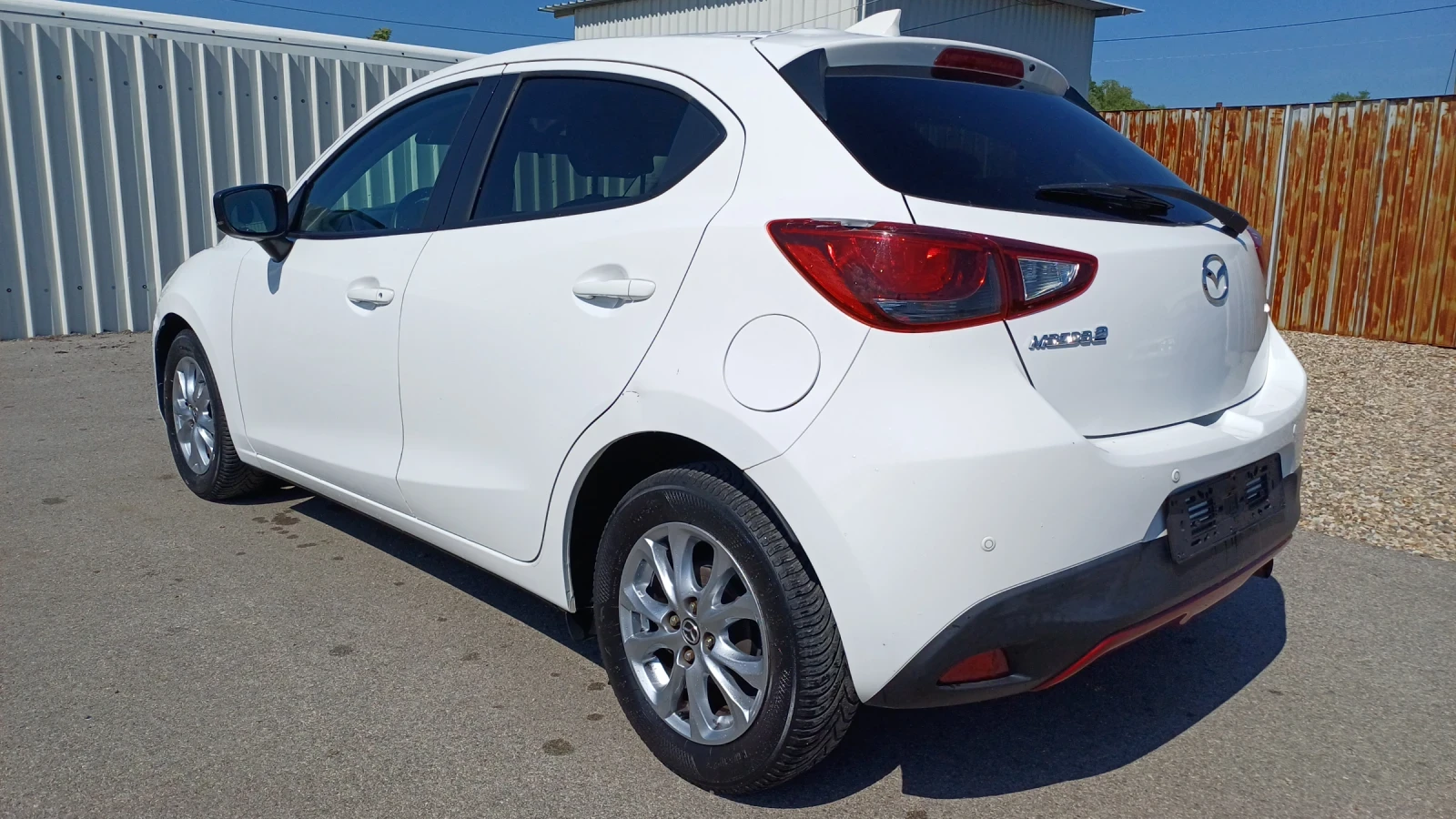 Mazda 2 1.5 euro 6B 85000km, снимка 5 - Автомобили и джипове - 54946542