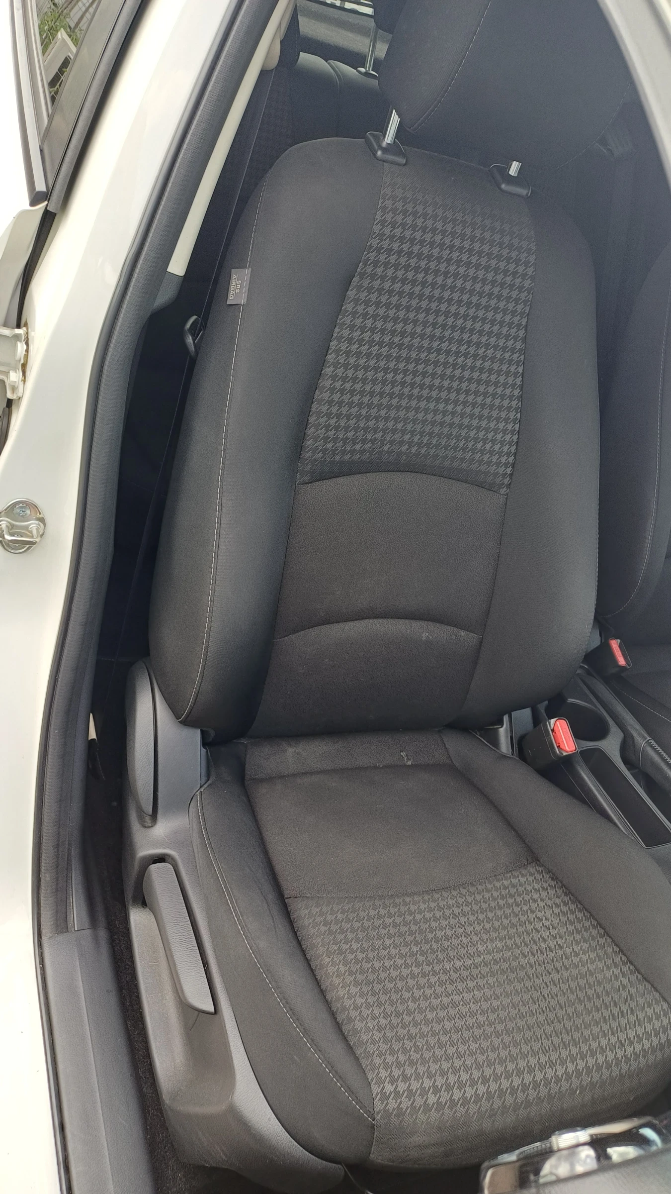 Mazda 2 1.5 85000km, снимка 7 - Автомобили и джипове - 54946542