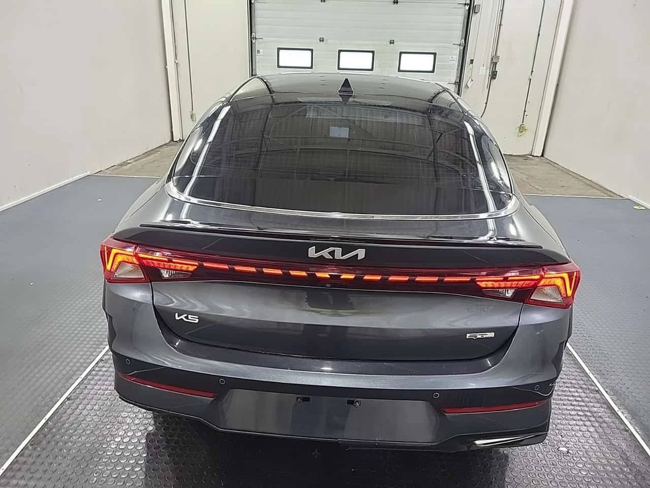 Kia K5 GT LINE /CARFAX/ДИСТРОНИК/КОЖА/ПОДГРЕВ/ПАНОРАМА, снимка 17 - Автомобили и джипове - 55014975