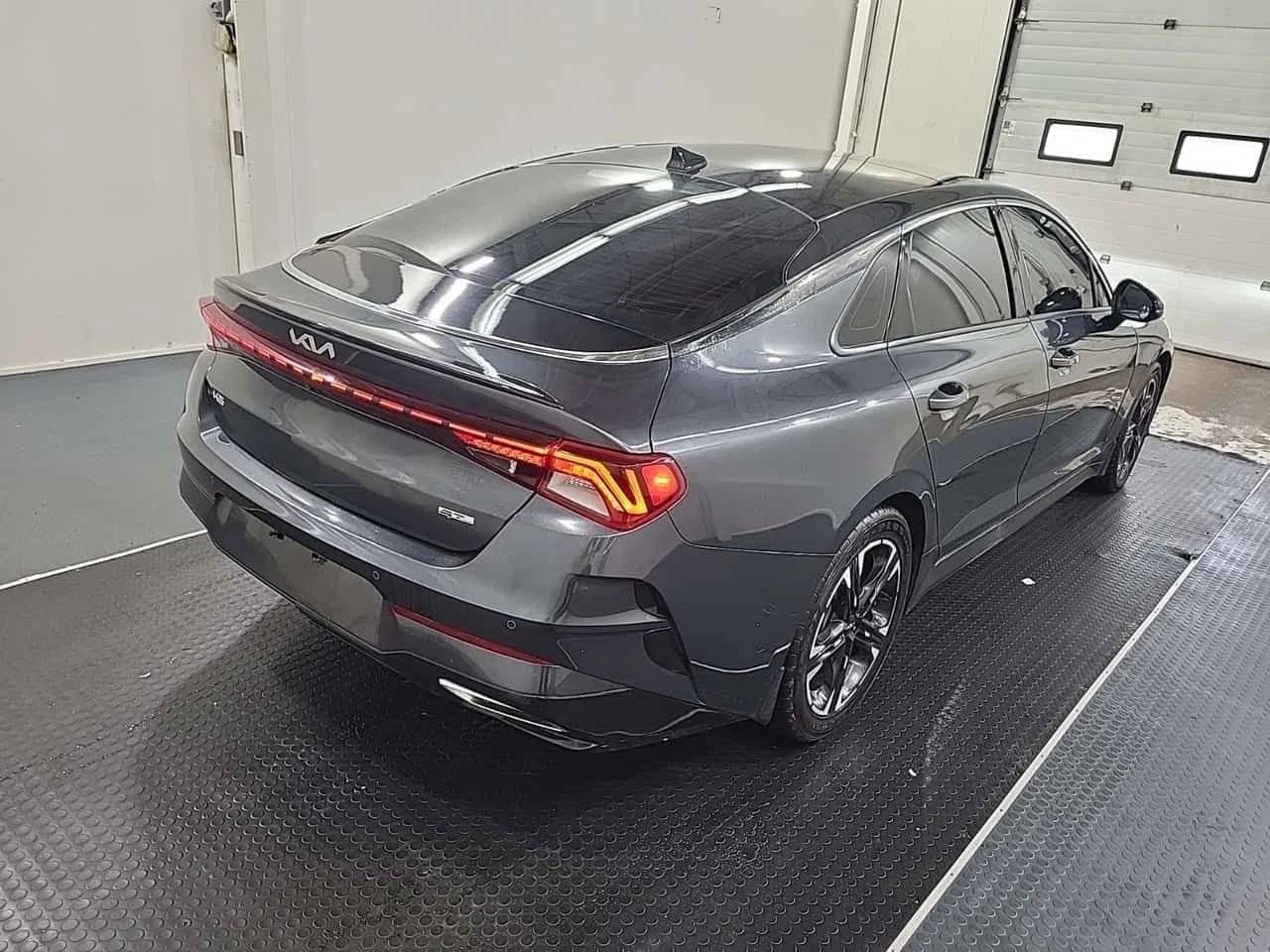 Kia K5 GT LINE /CARFAX/ДИСТРОНИК/КОЖА/ПОДГРЕВ/ПАНОРАМА, снимка 3 - Автомобили и джипове - 55014975