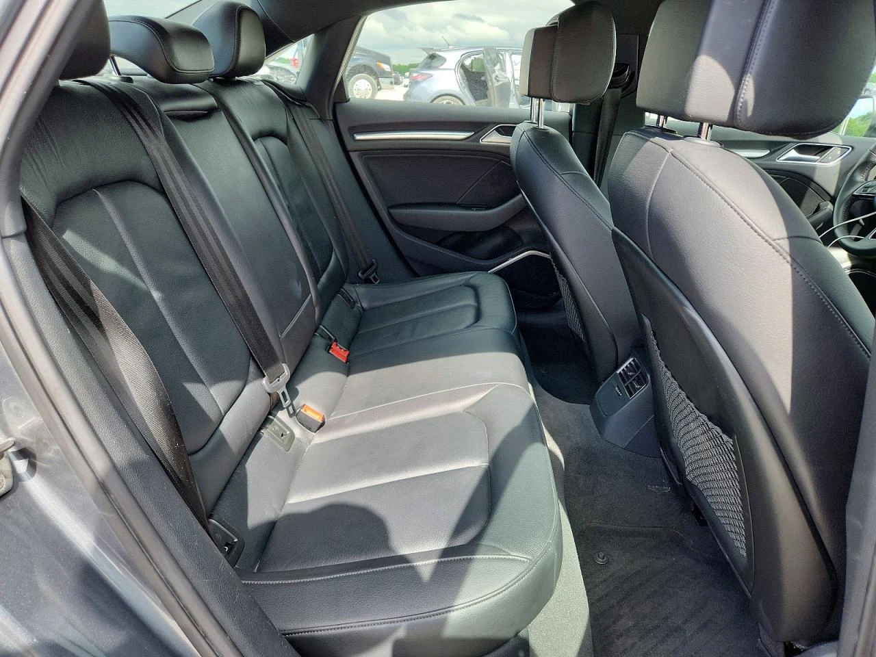 Audi A3 2.0l Premium Plus, снимка 10 - Автомобили и джипове - 55093988