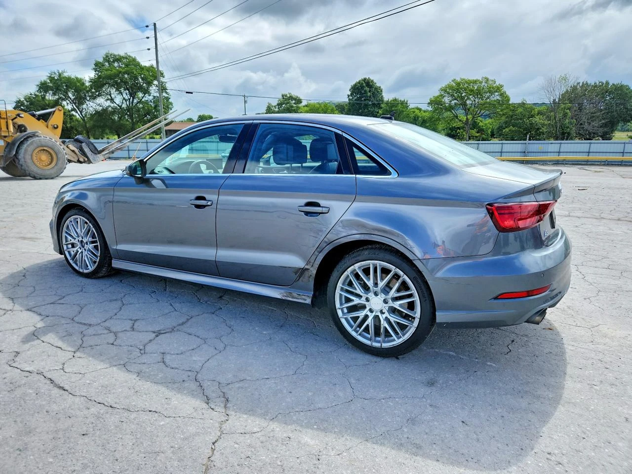 Audi A3 2.0l Premium Plus, снимка 2 - Автомобили и джипове - 55093988
