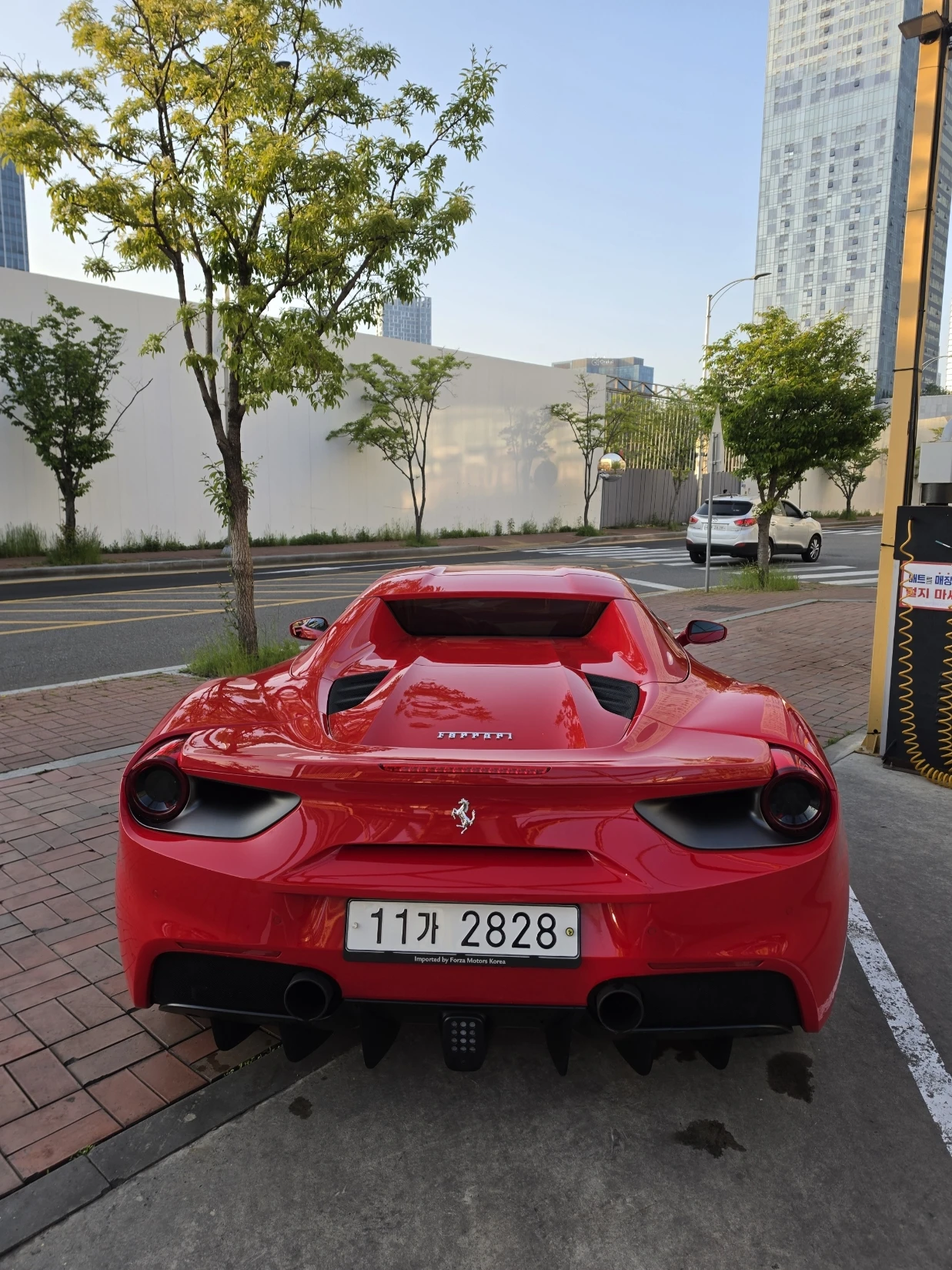 Ferrari 488 BLIND SPOT* КРАЙНА ЦЕНА, снимка 6 - Автомобили и джипове - 55243781