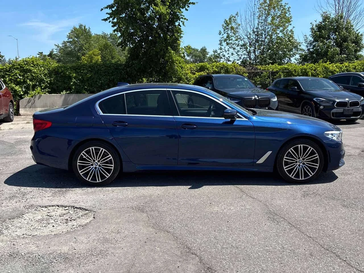 BMW 530 * xDrive * CARFAX * ОПЦИЯ ЗА ФИНАНСИРАНЕ * , снимка 3 - Автомобили и джипове - 55580598
