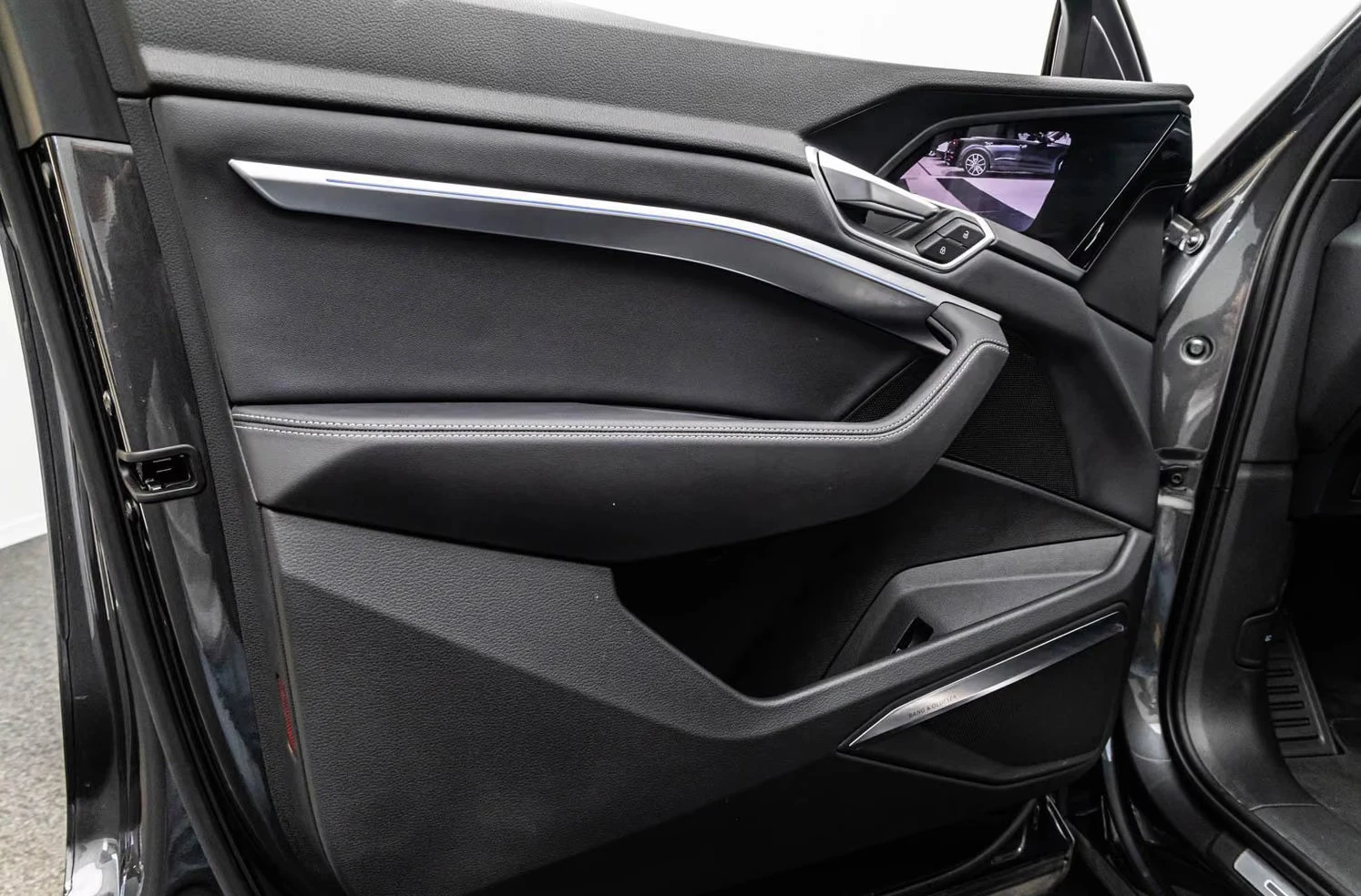 Audi E-Tron 50/313HP/SPORTBACK/S-LINE/PANO/360/HUD/ACC/789z, снимка 15 - Автомобили и джипове - 55704292