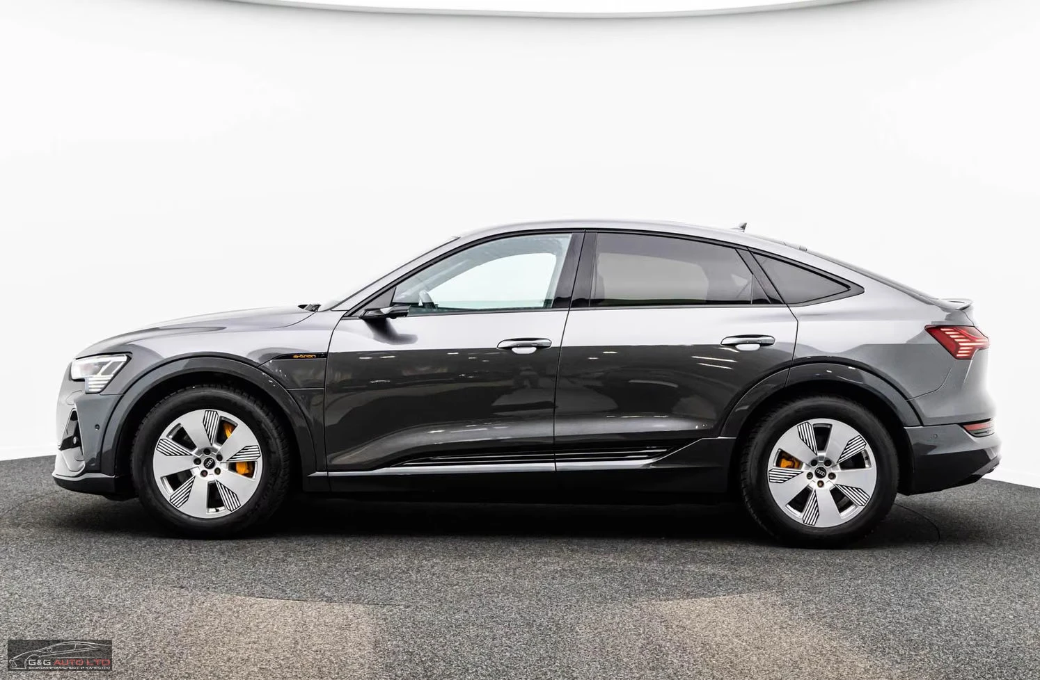 Audi E-Tron 50/313HP/SPORTBACK/S-LINE/PANO/360/HUD/ACC/789z, снимка 3 - Автомобили и джипове - 55704292