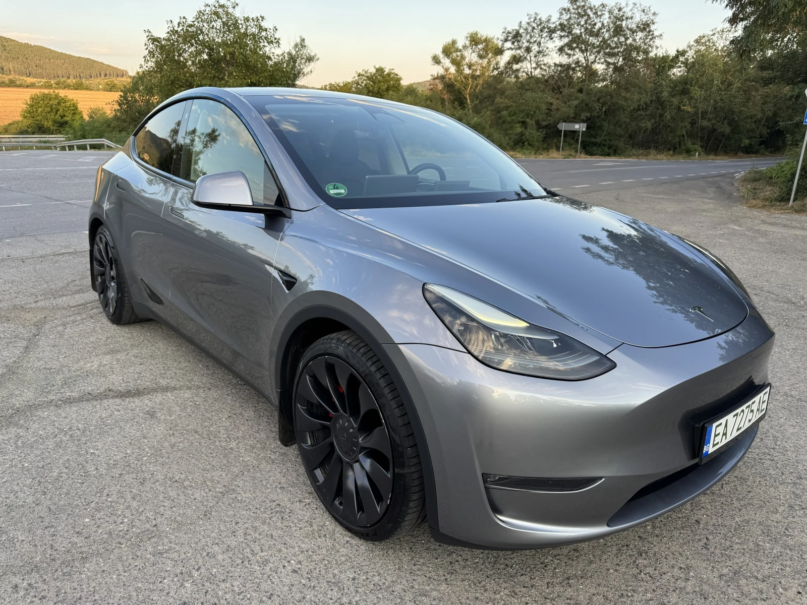 Tesla Model Y, снимка 2 - Автомобили и джипове - 55732739