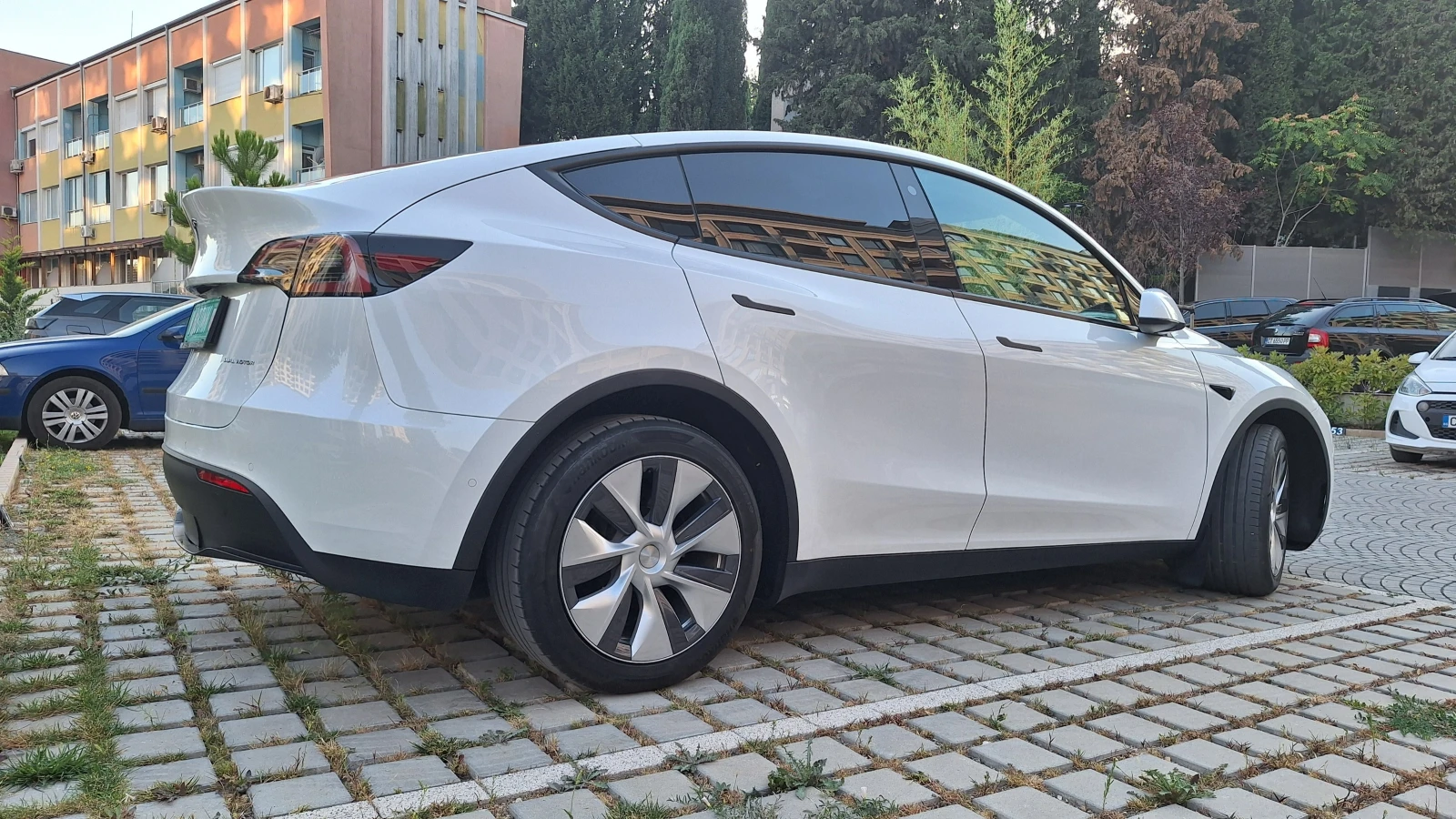 Tesla Model Y Long Range AWD * ЗАКУПЕНА ОТ ТЕСЛА * ПЪЛНА ГАРАНЦИ, снимка 2 - Автомобили и джипове - 55907666
