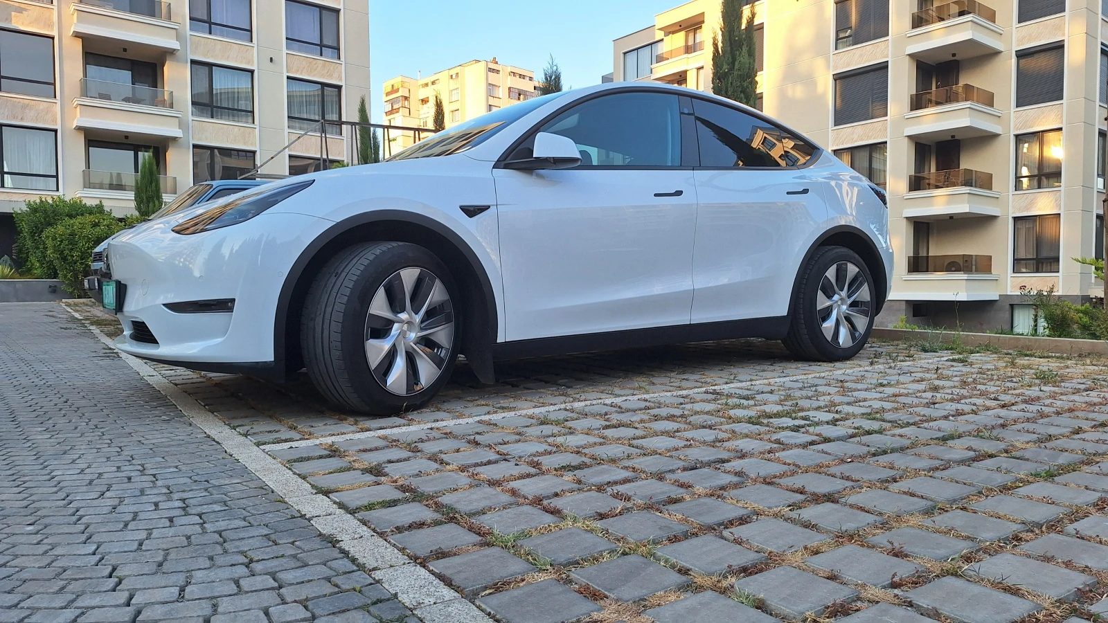 Tesla Model Y Long Range AWD * ЗАКУПЕНА ОТ ТЕСЛА * ПЪЛНА ГАРАНЦИ