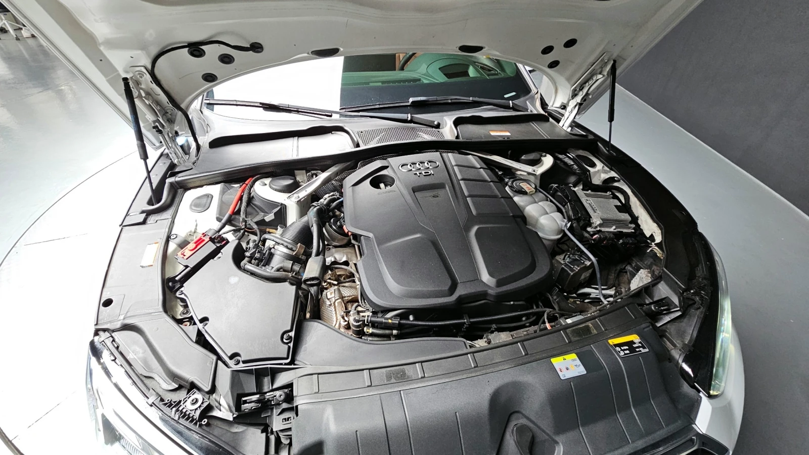 Audi A5 (F5) 40 TDI quattro Premium Sportback, снимка 14 - Автомобили и джипове - 56070331