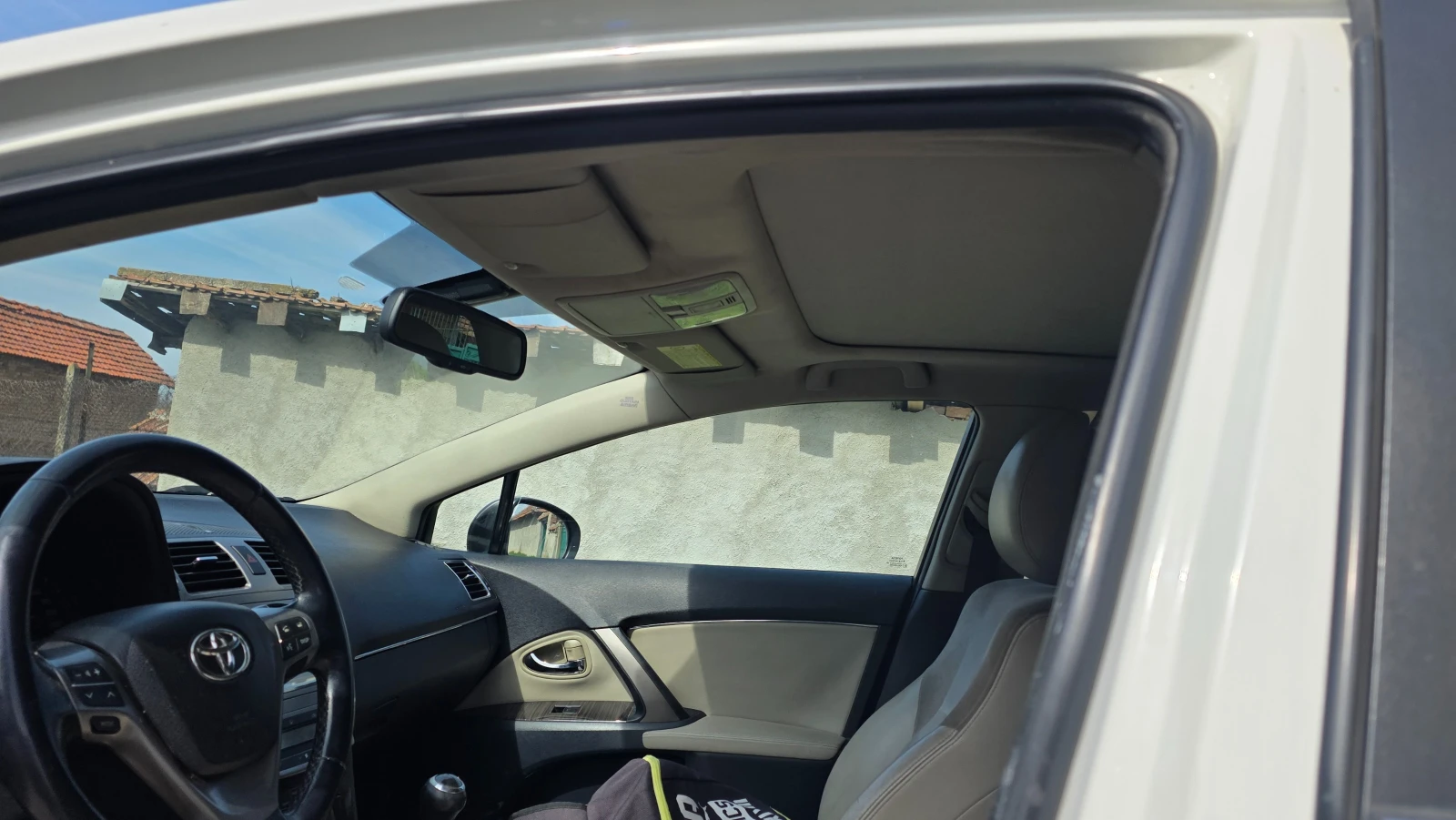 Toyota Avensis 2.0d, снимка 12 - Автомобили и джипове - 56121039