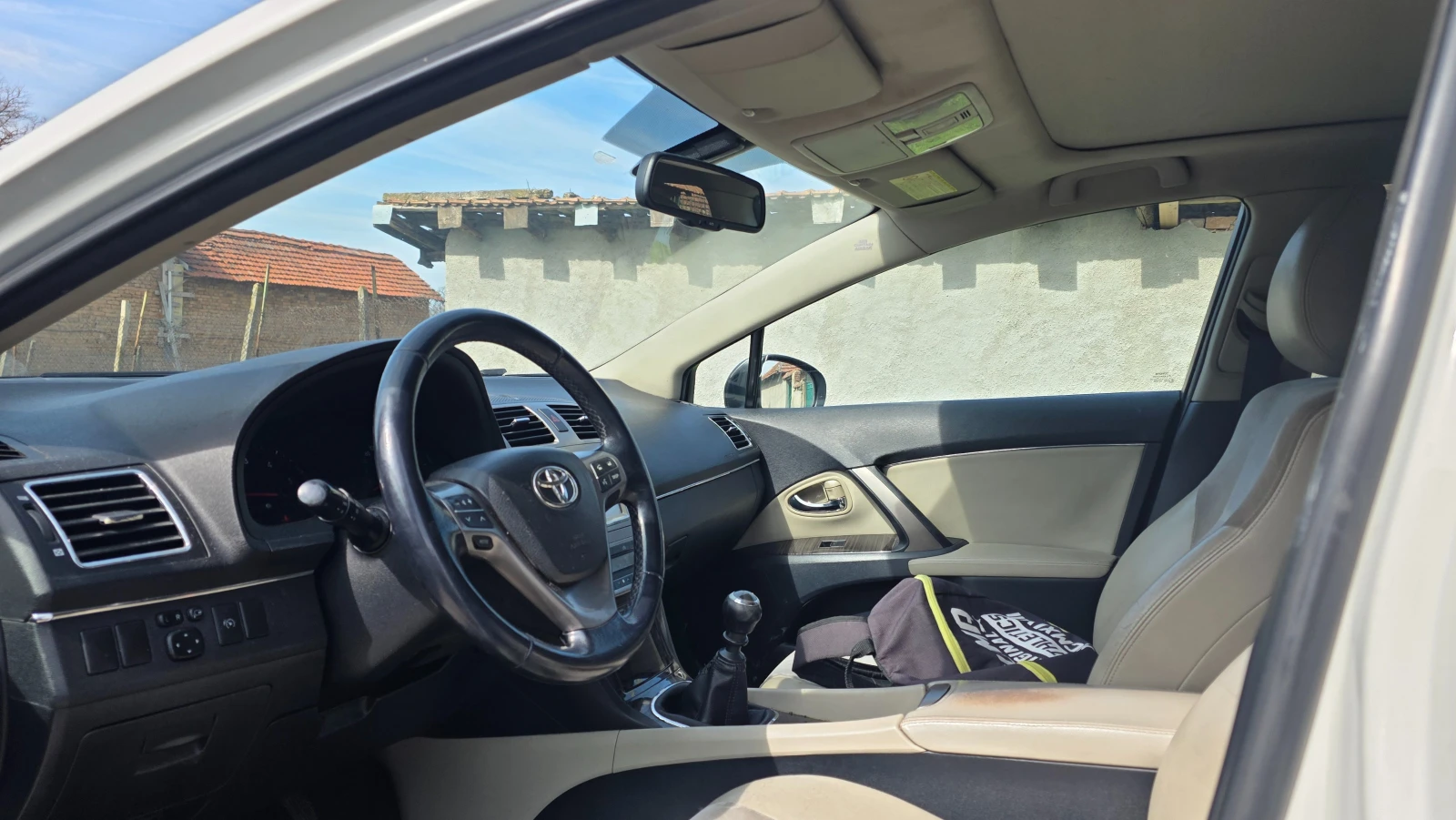 Toyota Avensis 2.0d, снимка 13 - Автомобили и джипове - 56121039